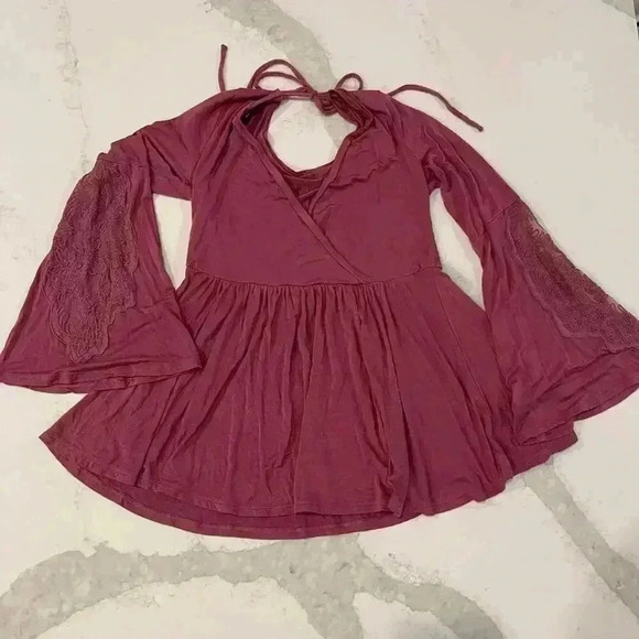 American Eagle Soft Sexy Pink Long Sleeve Open Back Embroidered Top Womens Small - Picture 1 of 4